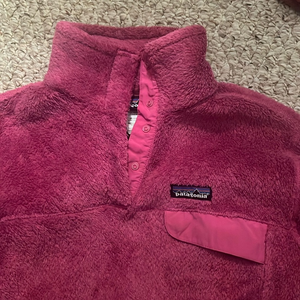Pink Patagonia pullover